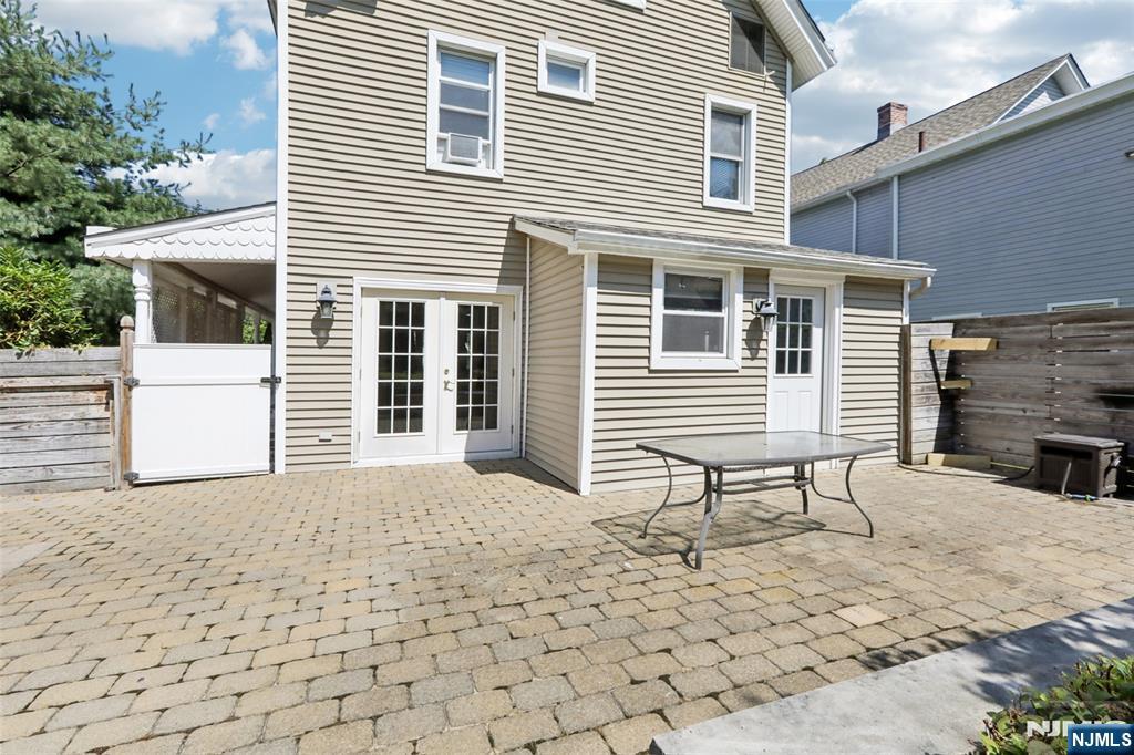 7 Clinton Street