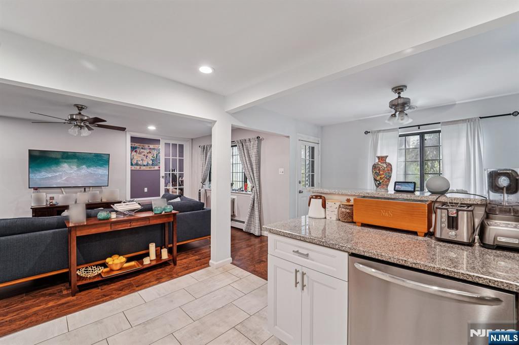 19J Foxwood Drive J