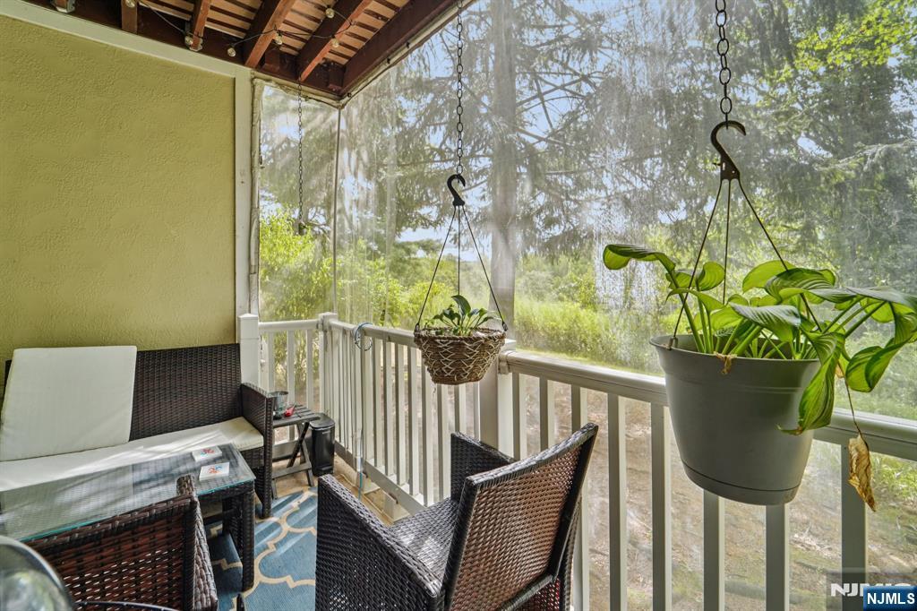 19J Foxwood Drive J