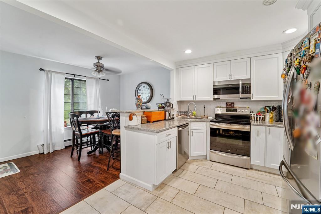 19J Foxwood Drive J