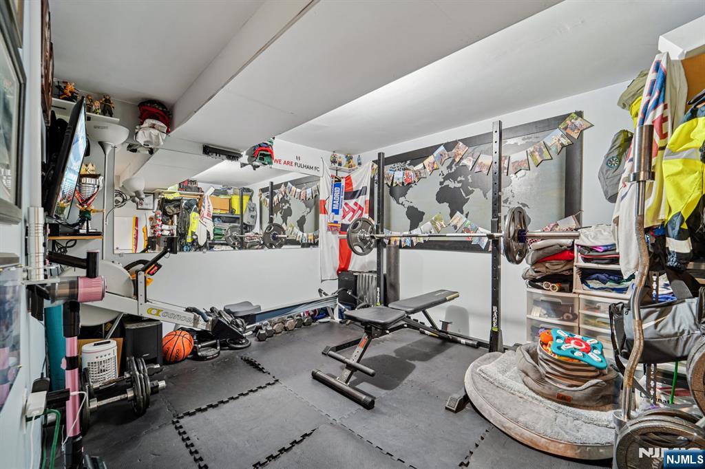 19J Foxwood Drive J