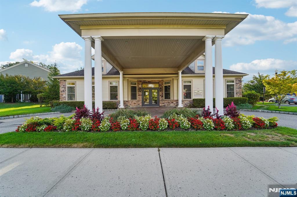1704 Whitney Lane 1704