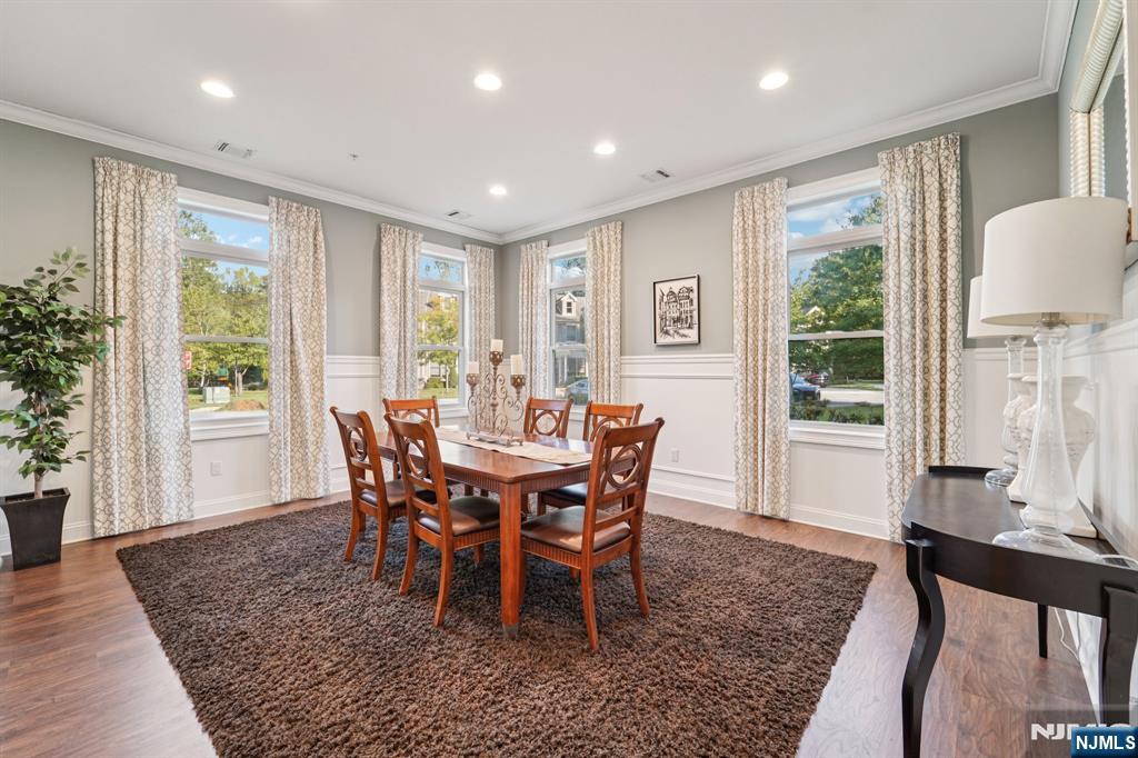 1704 Whitney Lane 1704