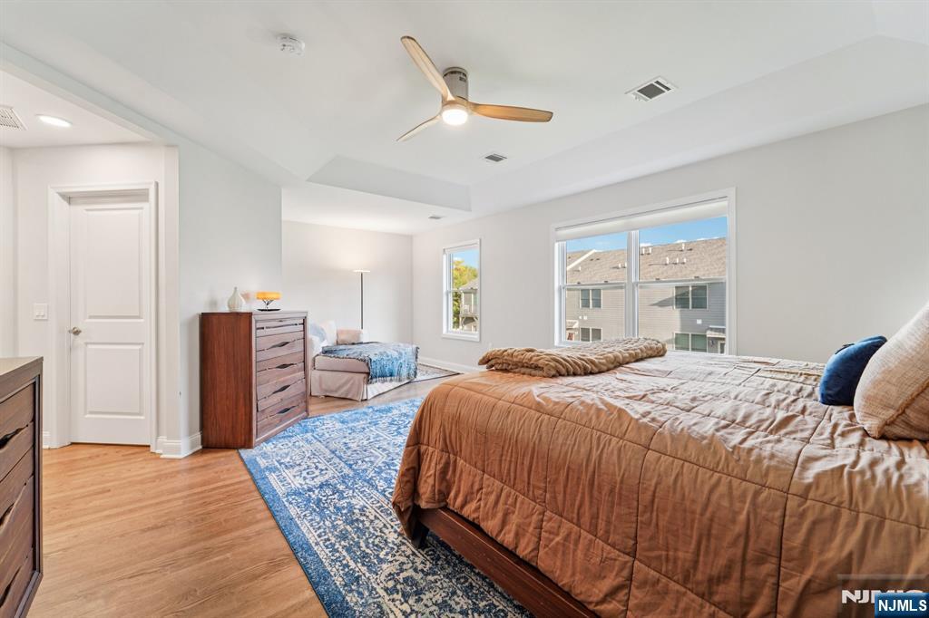 1704 Whitney Lane 1704