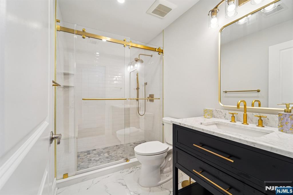 1704 Whitney Lane 1704