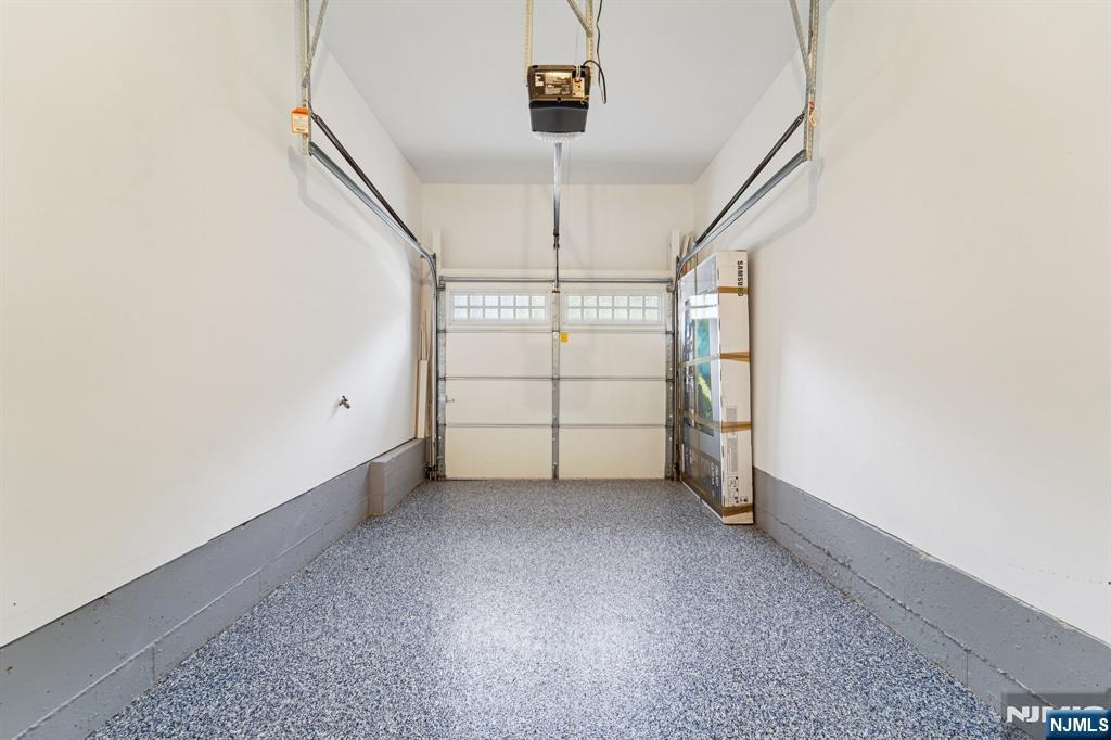 1704 Whitney Lane 1704