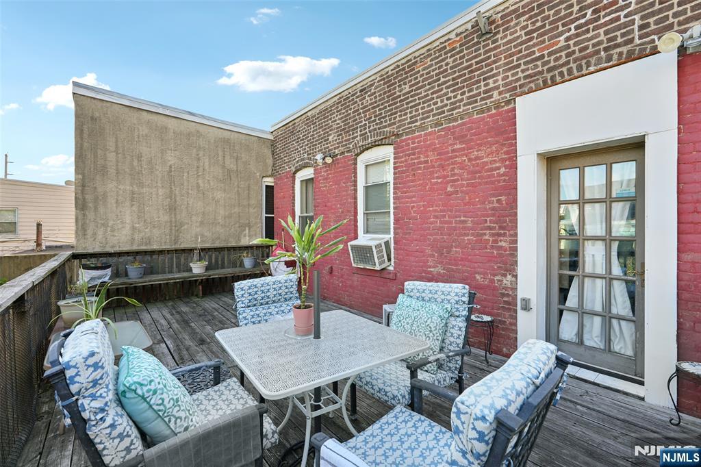 4410 Bergen Turnpike