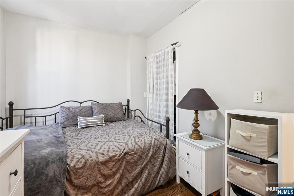 4410 Bergen Turnpike