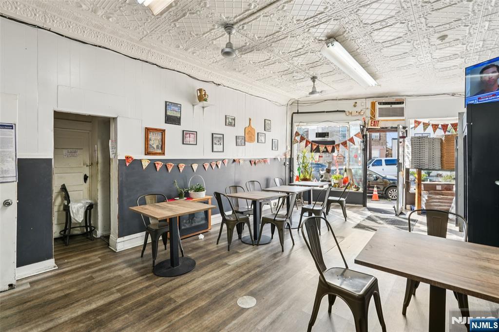 4410 Bergen Turnpike