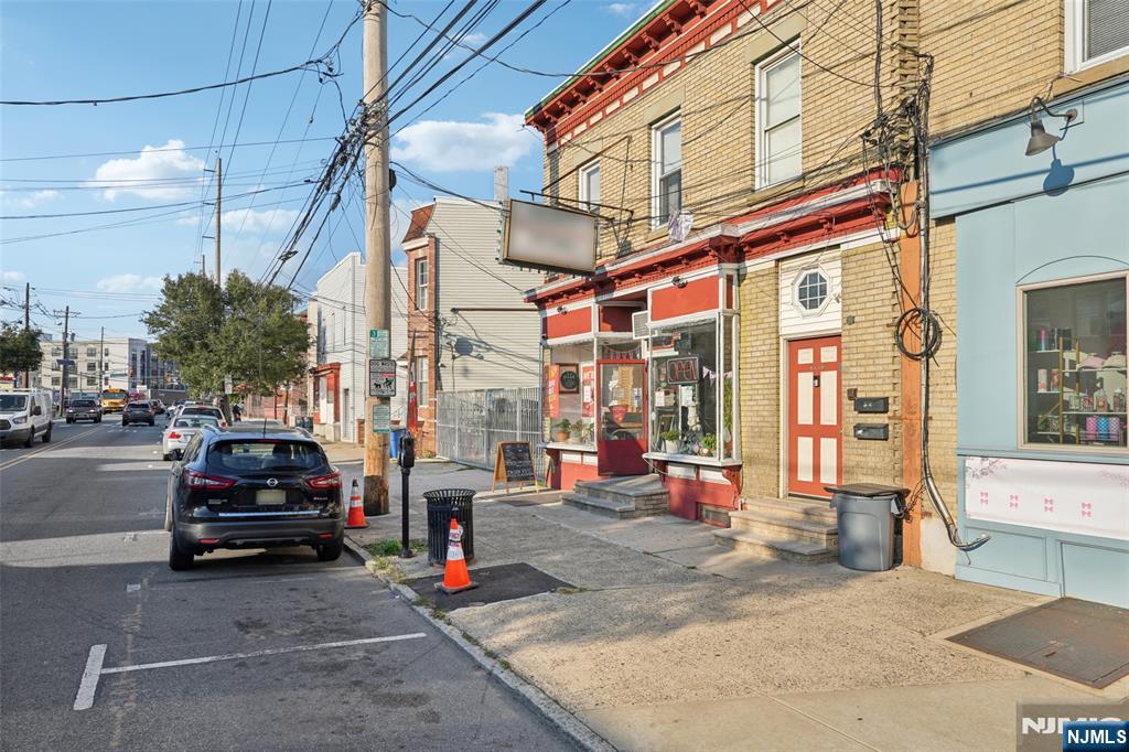 4410 Bergen Turnpike