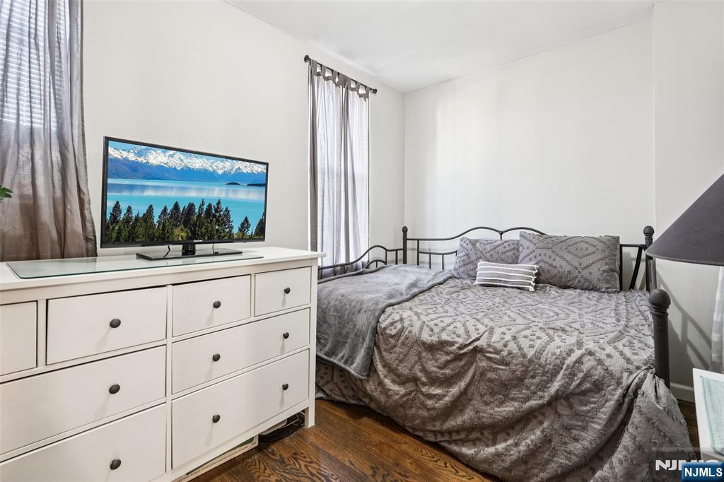 4410 Bergen Turnpike