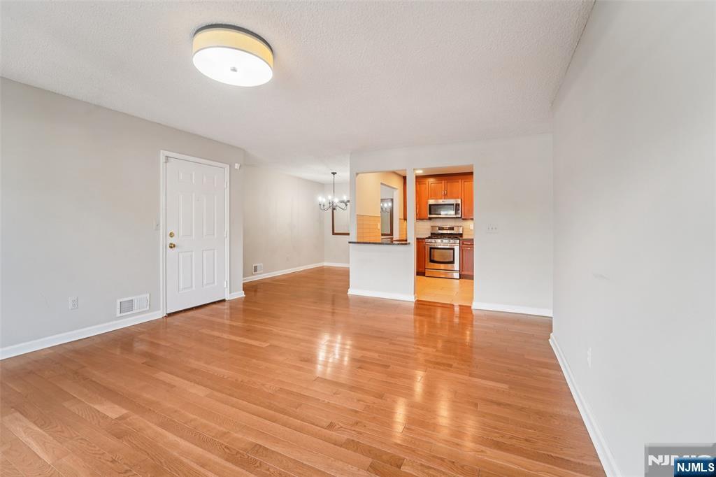 528 Holly Court