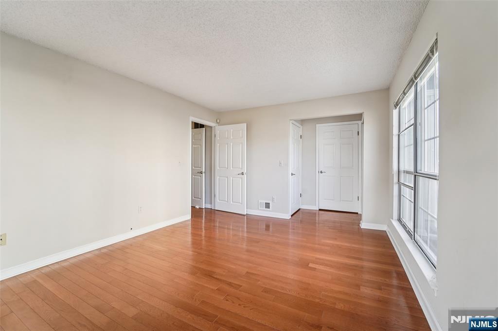 528 Holly Court