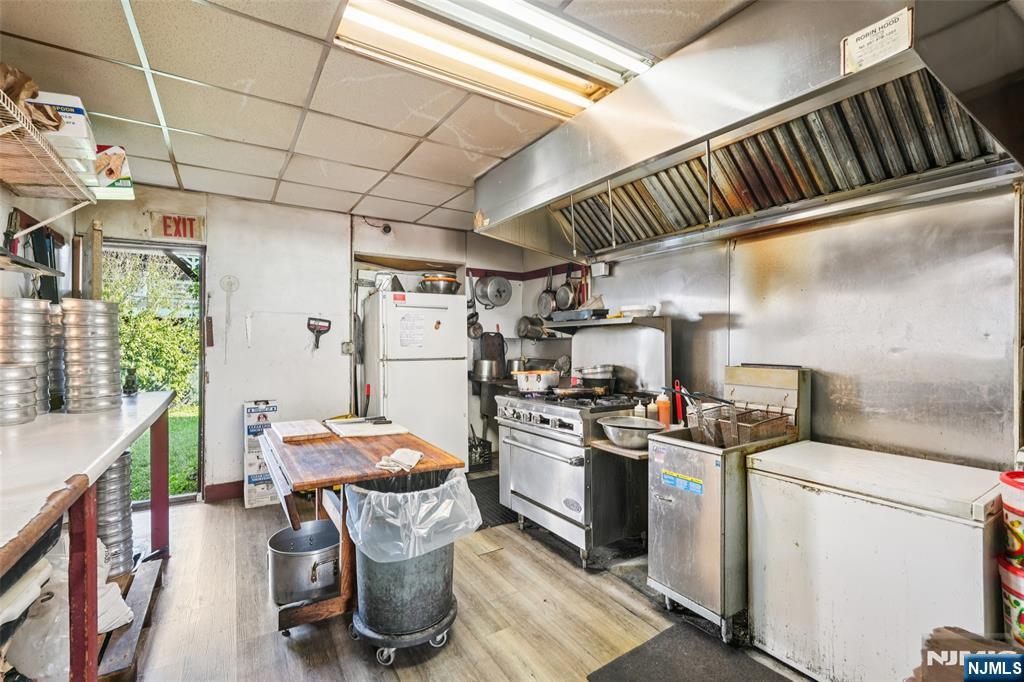 4410 Bergen Turnpike