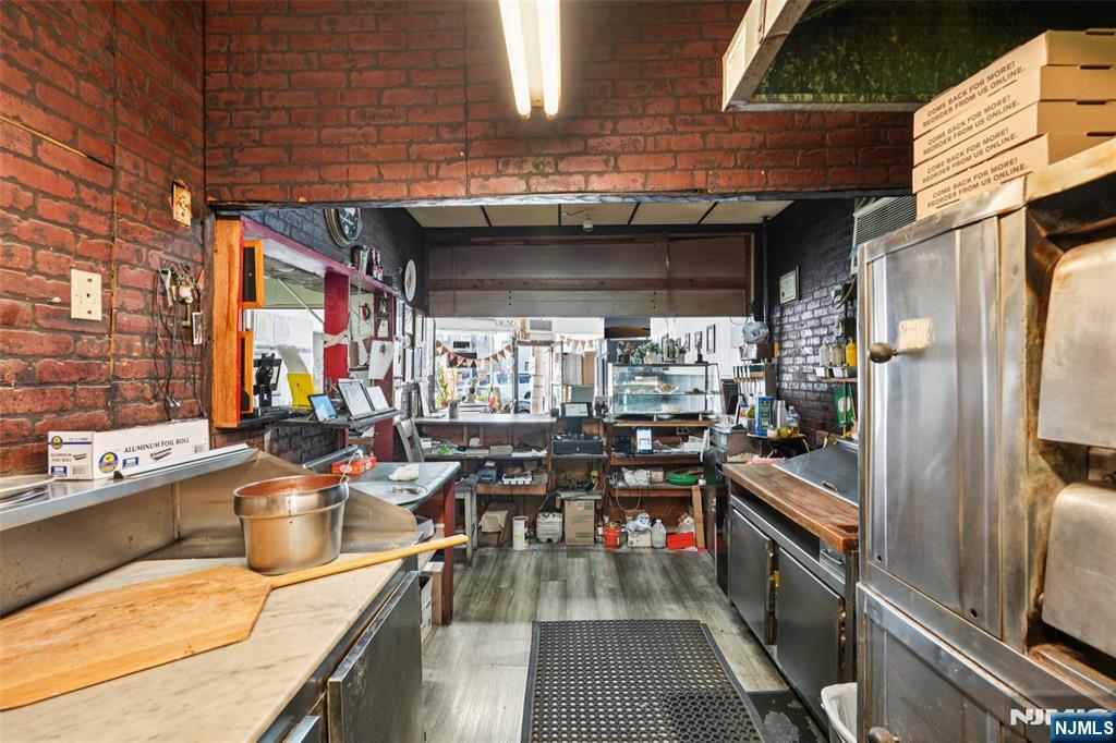 4410 Bergen Turnpike