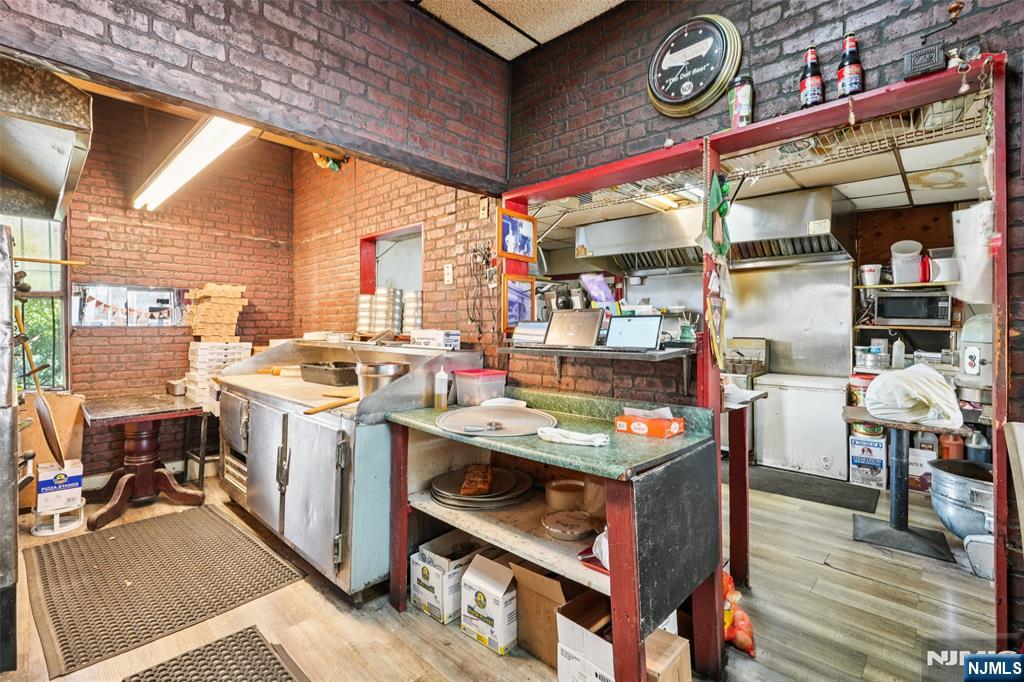 4410 Bergen Turnpike