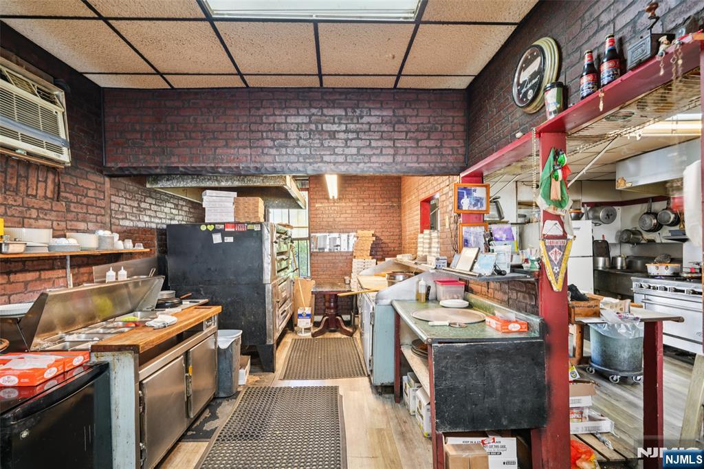 4410 Bergen Turnpike