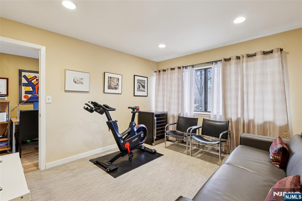 161 Pond Drive 13E