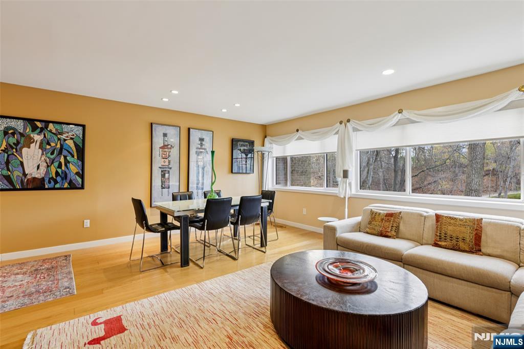 161 Pond Drive 13E