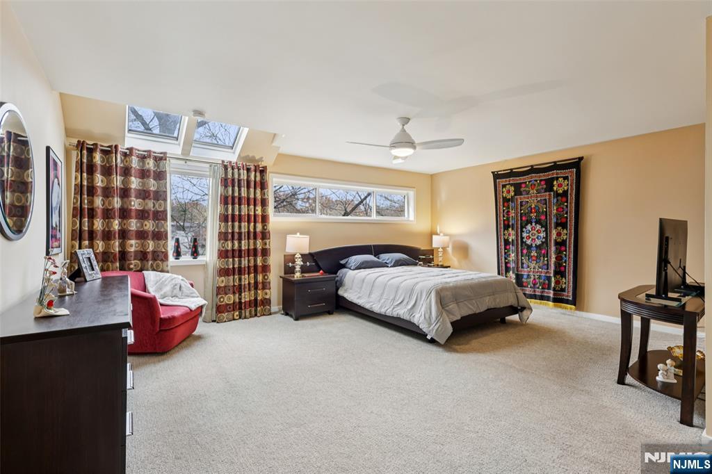 161 Pond Drive 13E
