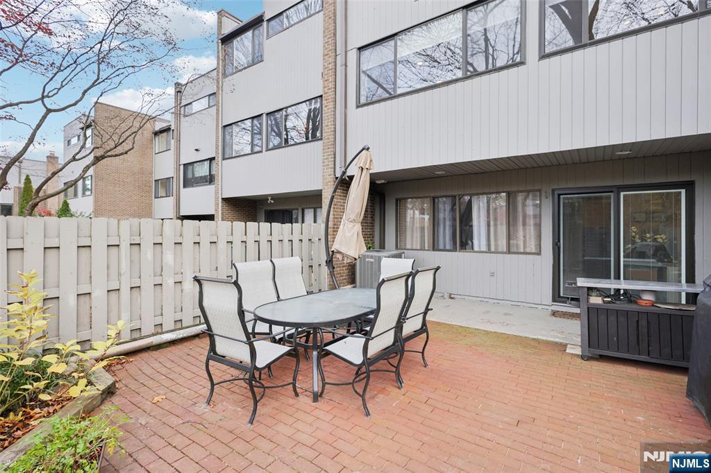 161 Pond Drive 13E