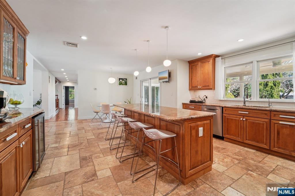 17 Riverside Lane