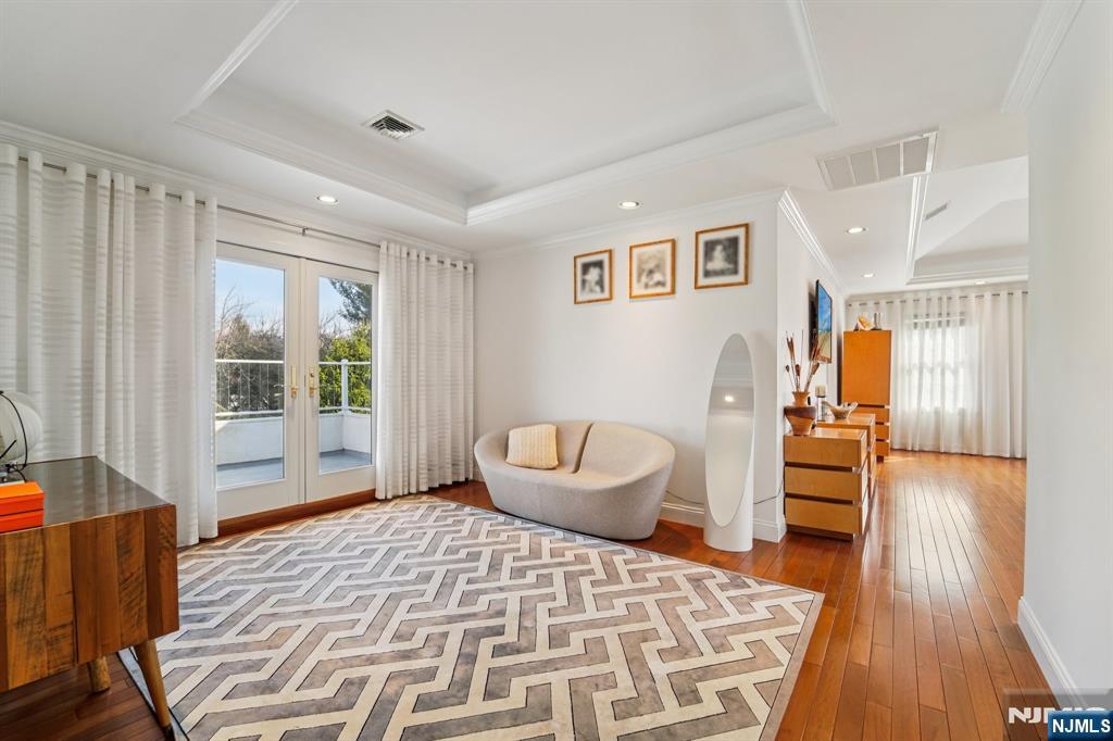 17 Riverside Lane