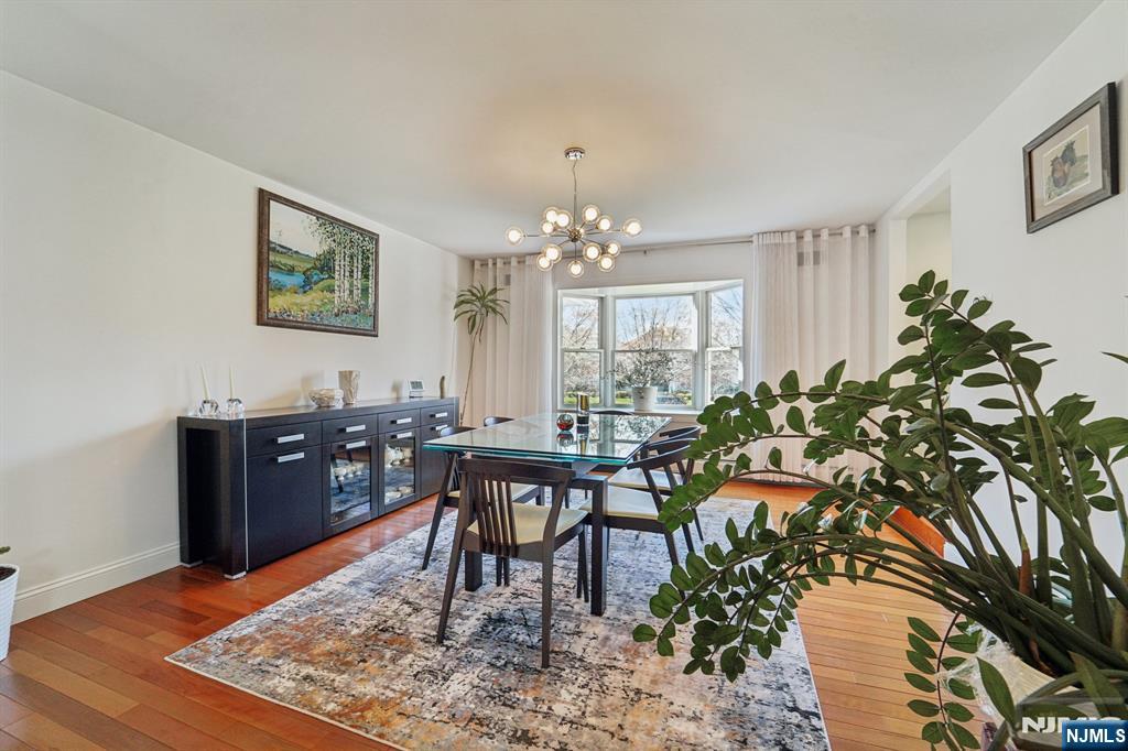 17 Riverside Lane