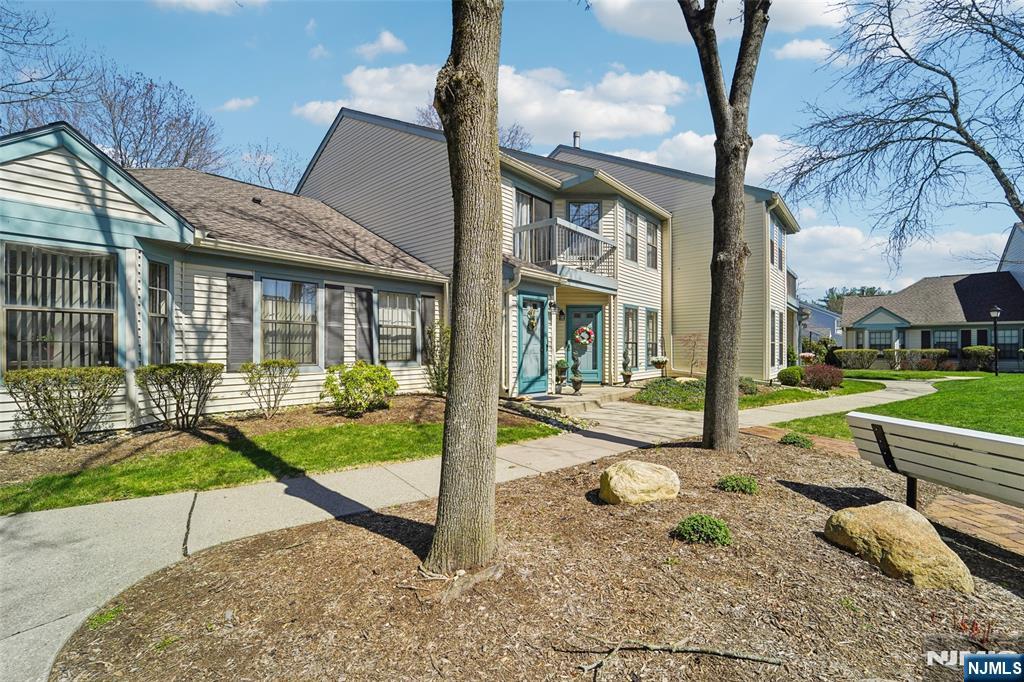 22 Eakens Court