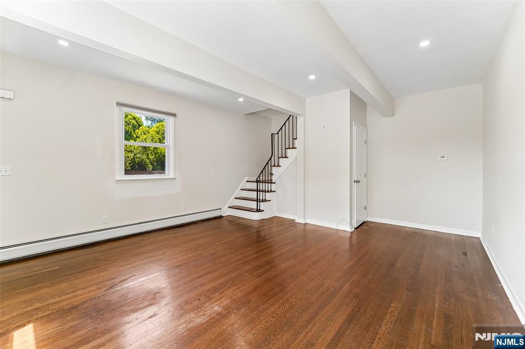42 Ridgewood Avenue