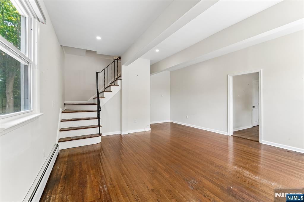 42 Ridgewood Avenue