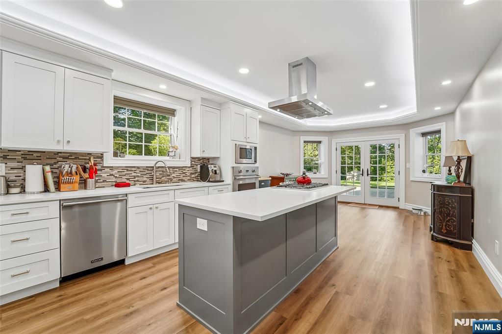 35 Franklin Turnpike