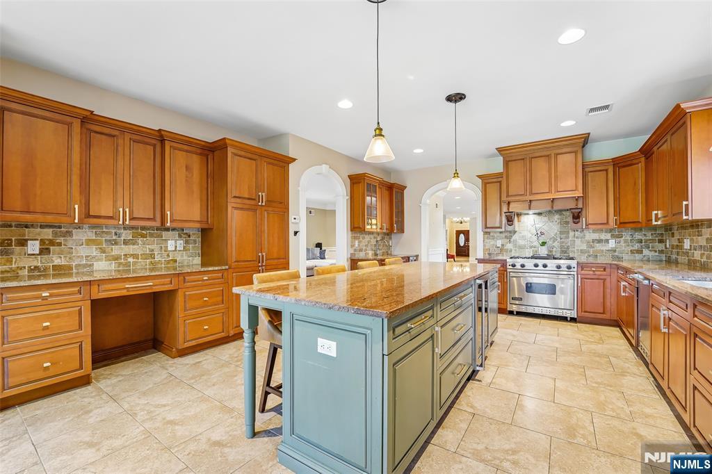 35 Franklin Turnpike