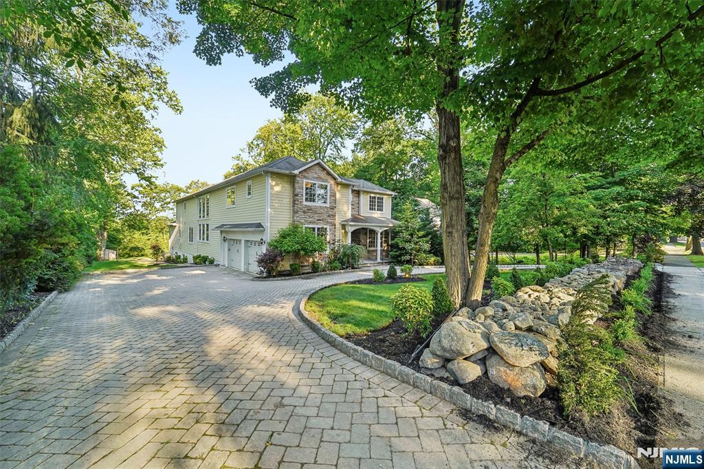 35 Franklin Turnpike