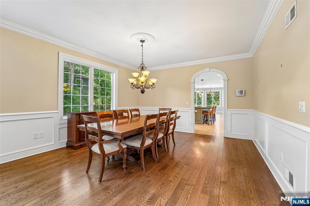 35 Franklin Turnpike