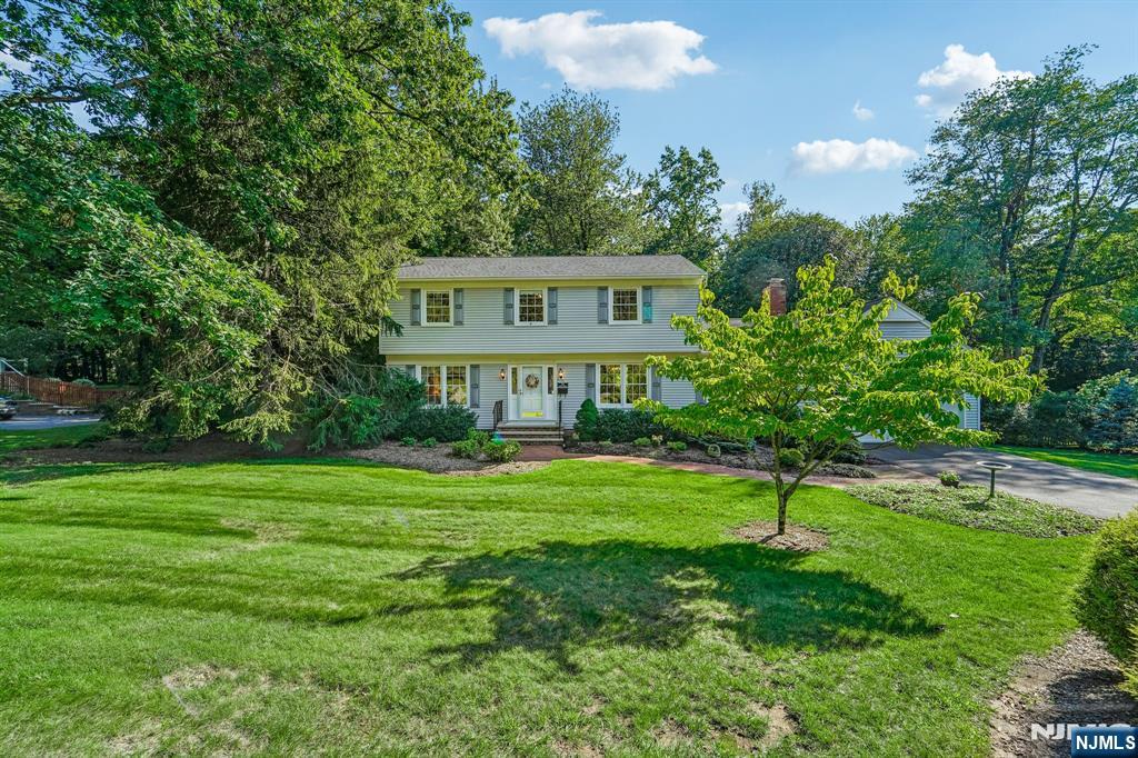 30 Arlton Avenue