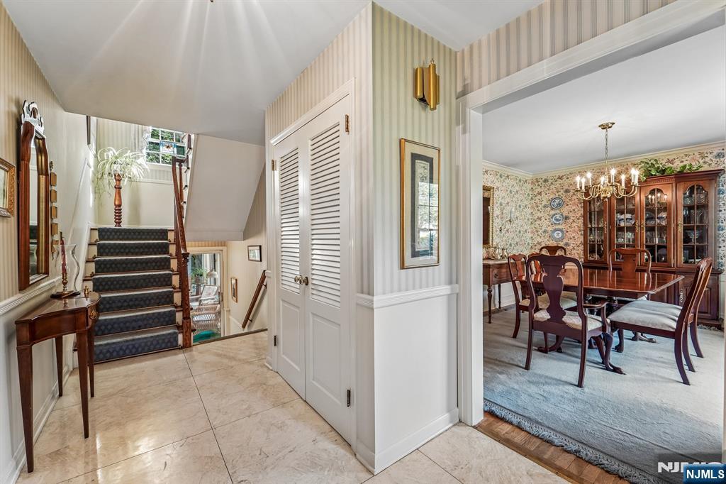 30 Arlton Avenue