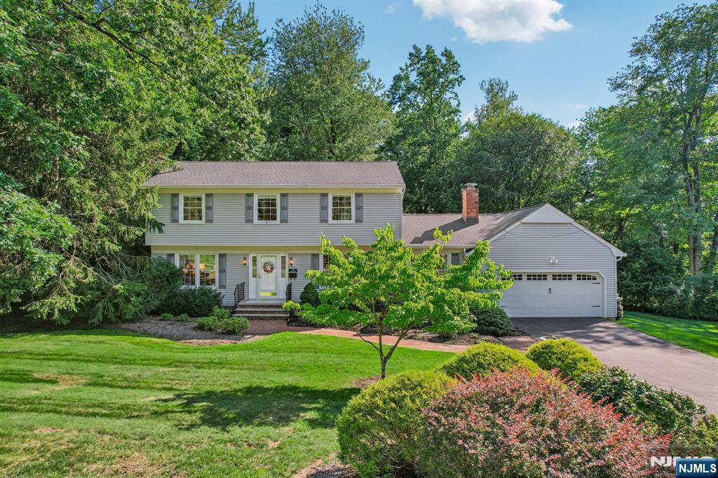 30 Arlton Avenue