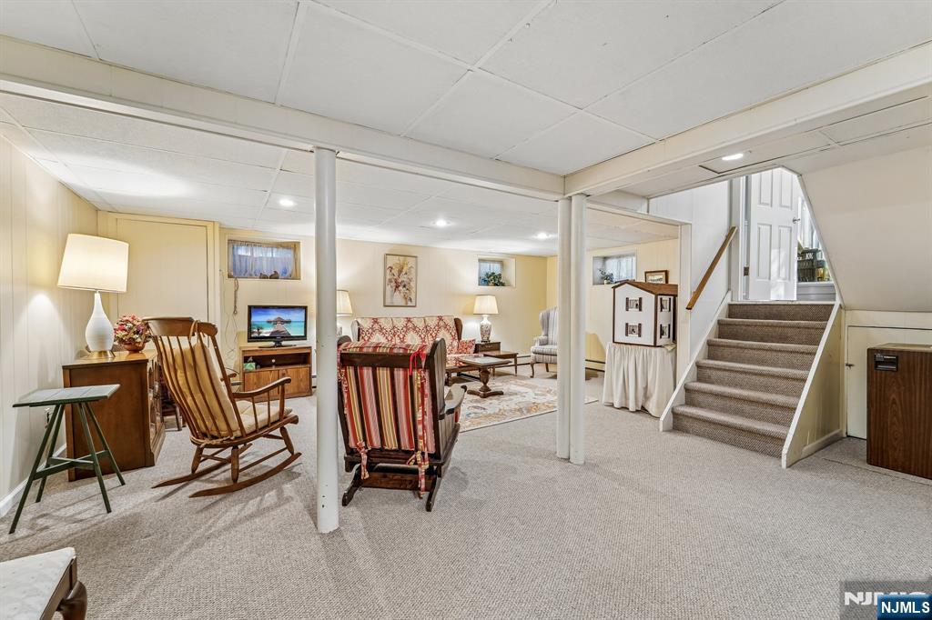 30 Arlton Avenue