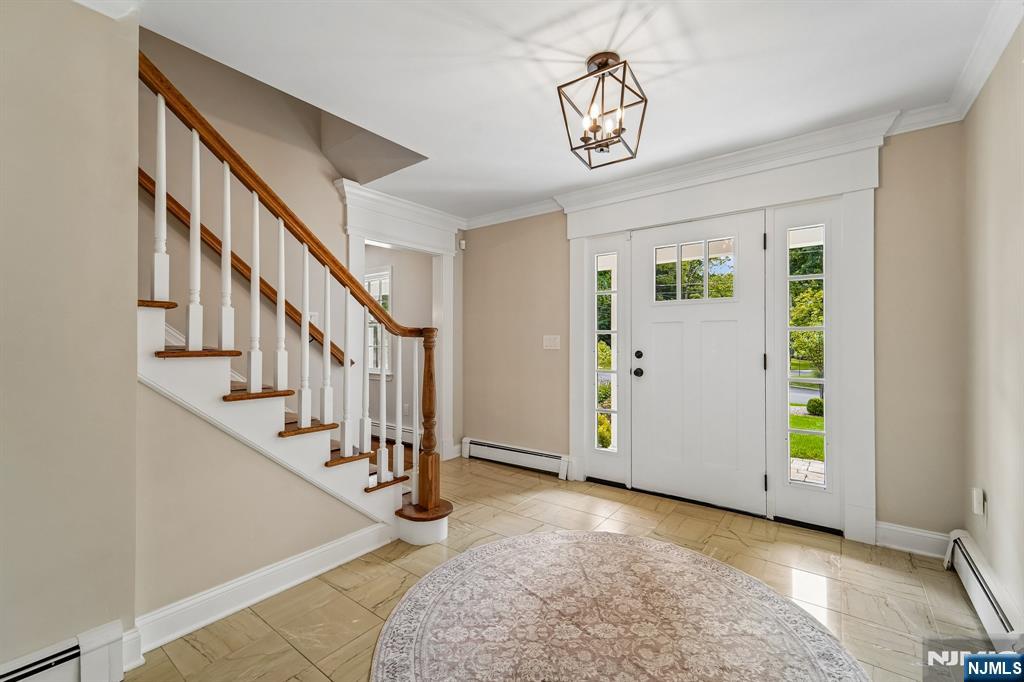 17 Colonial Drive