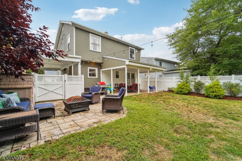 25 Bergen Ave