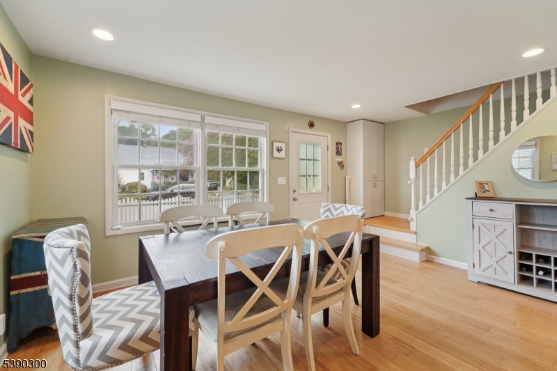 25 Bergen Ave