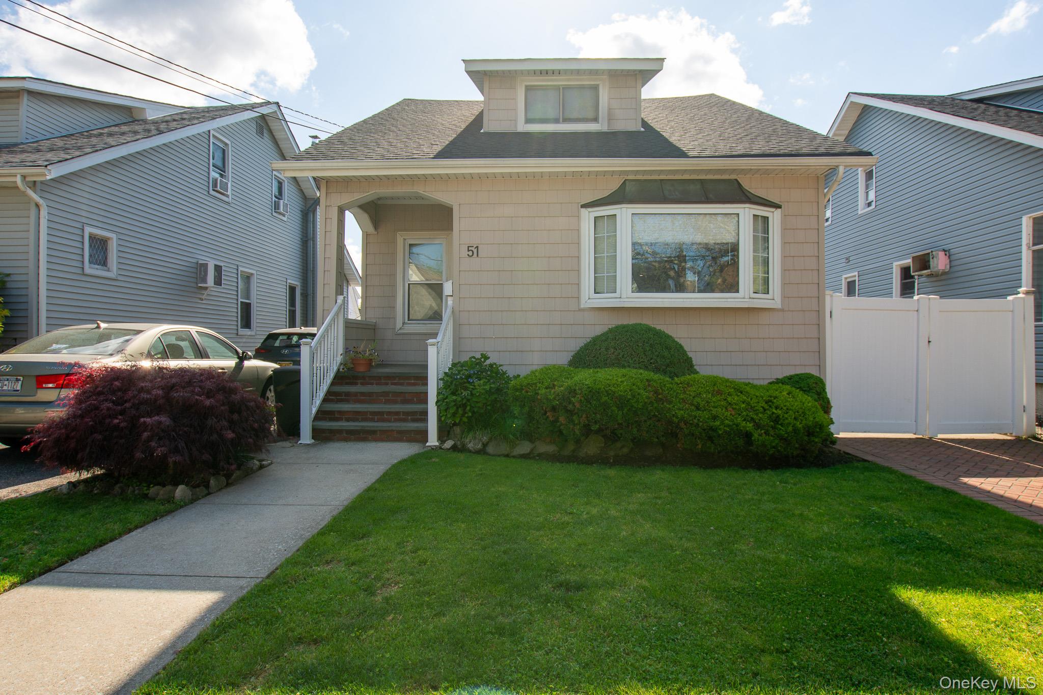 51 Hoffman Street