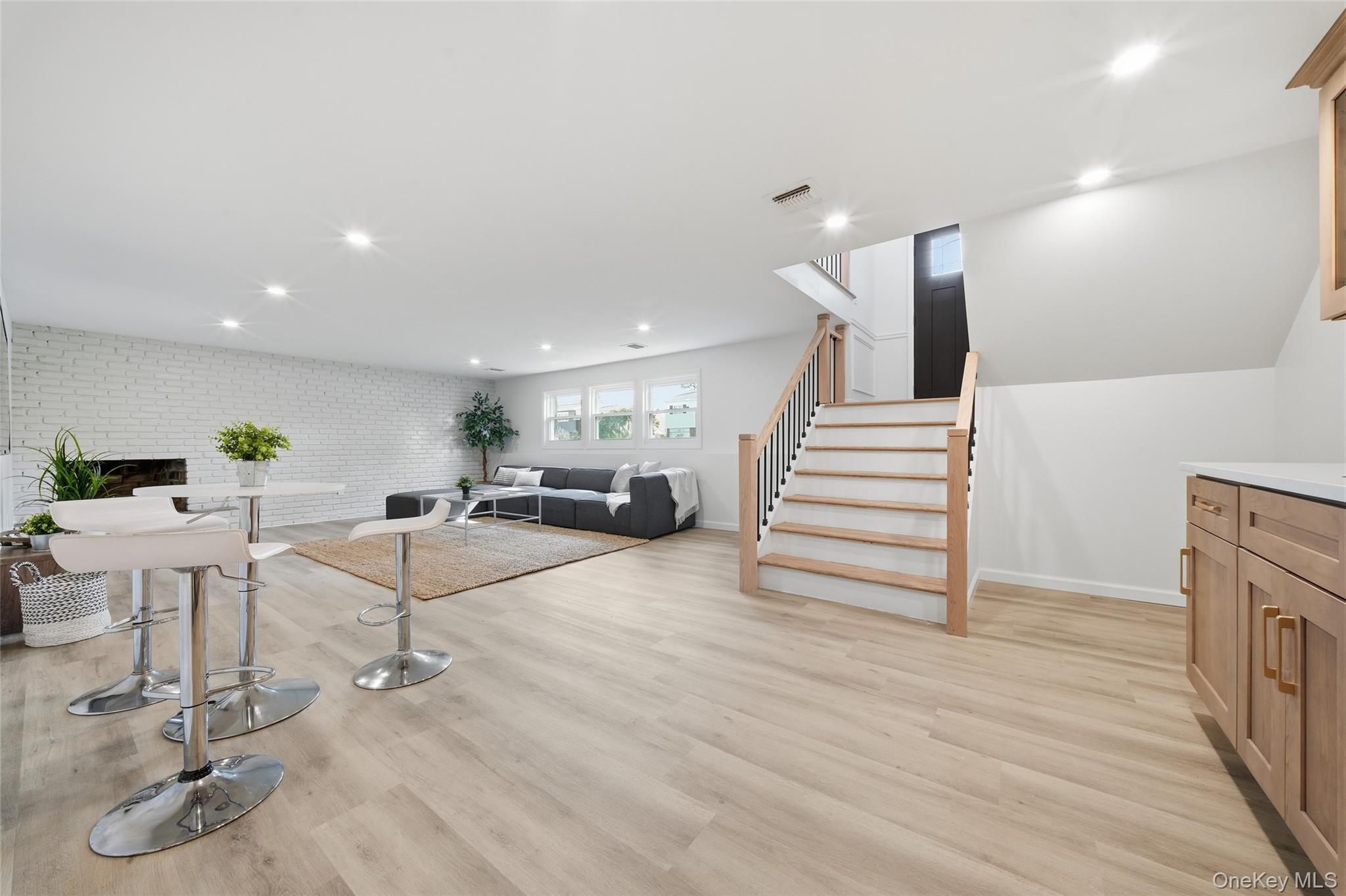 16 Merritt