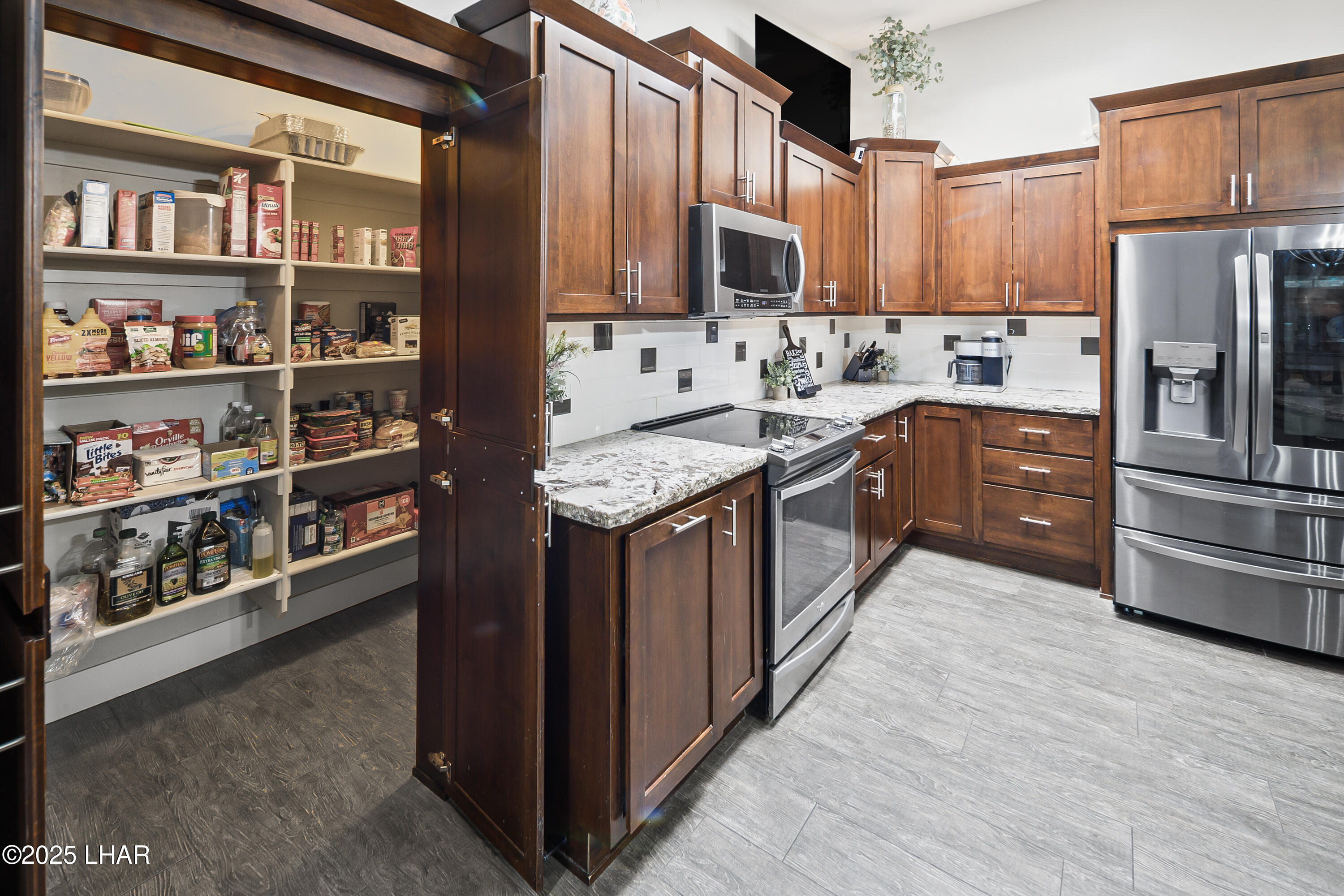 4125 Peruvian Dr