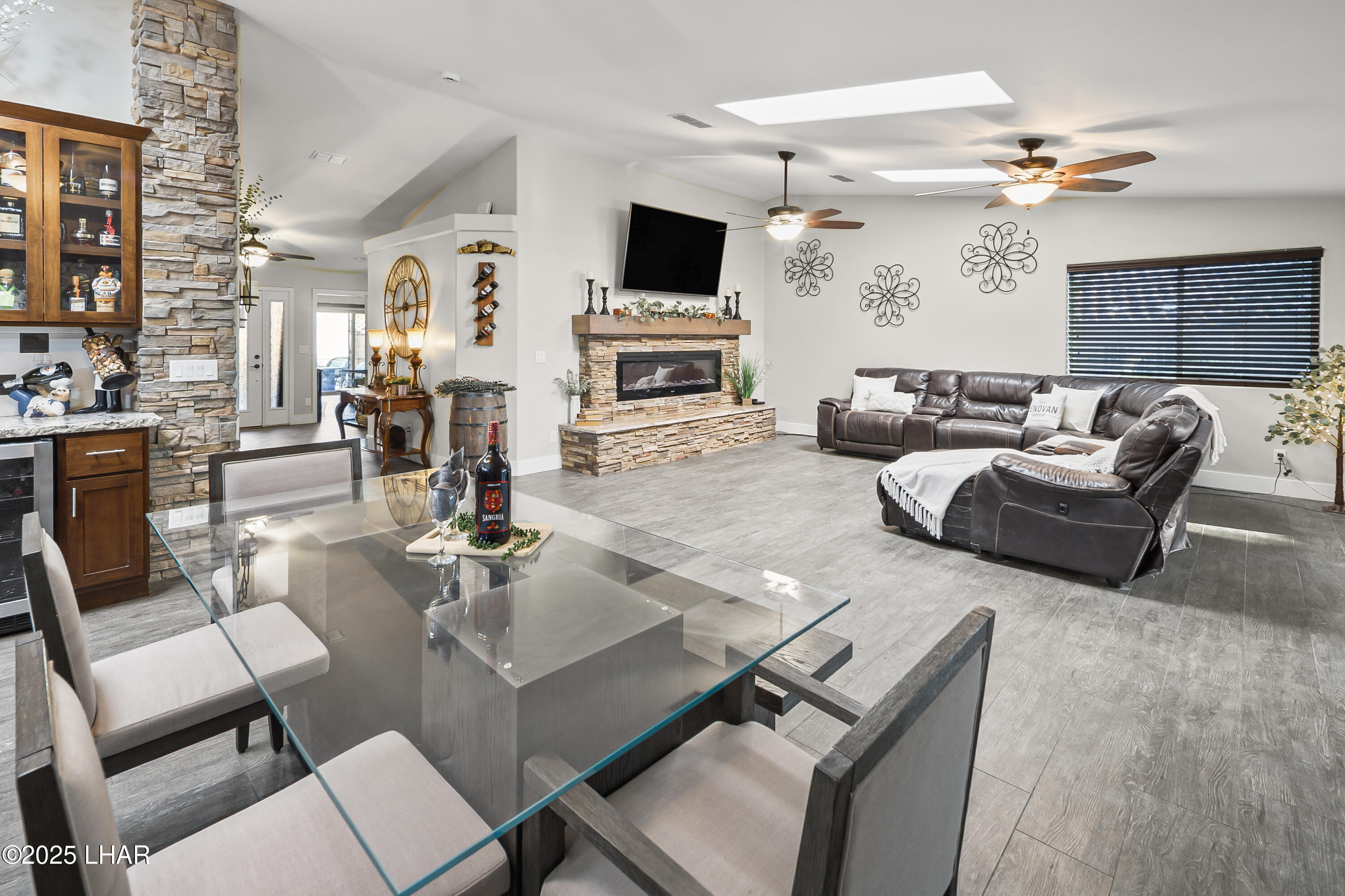 4125 Peruvian Dr