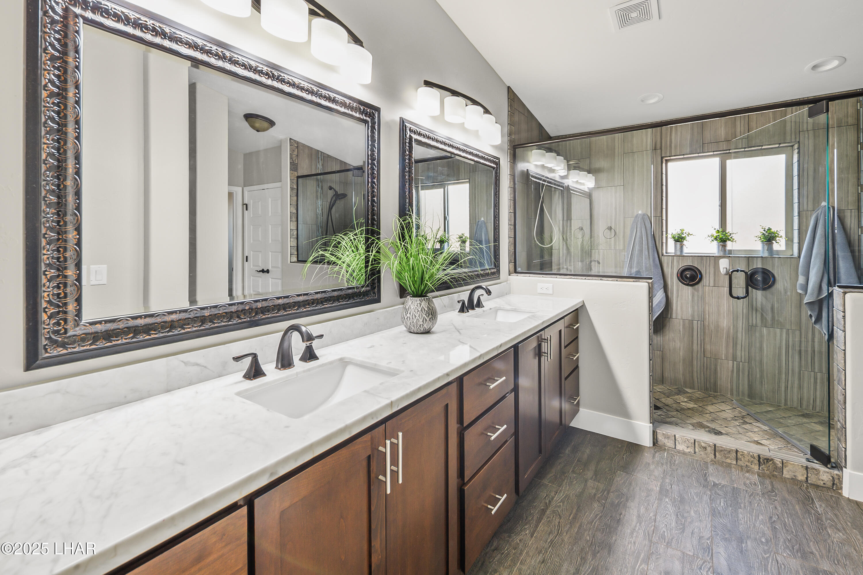 4125 Peruvian Dr
