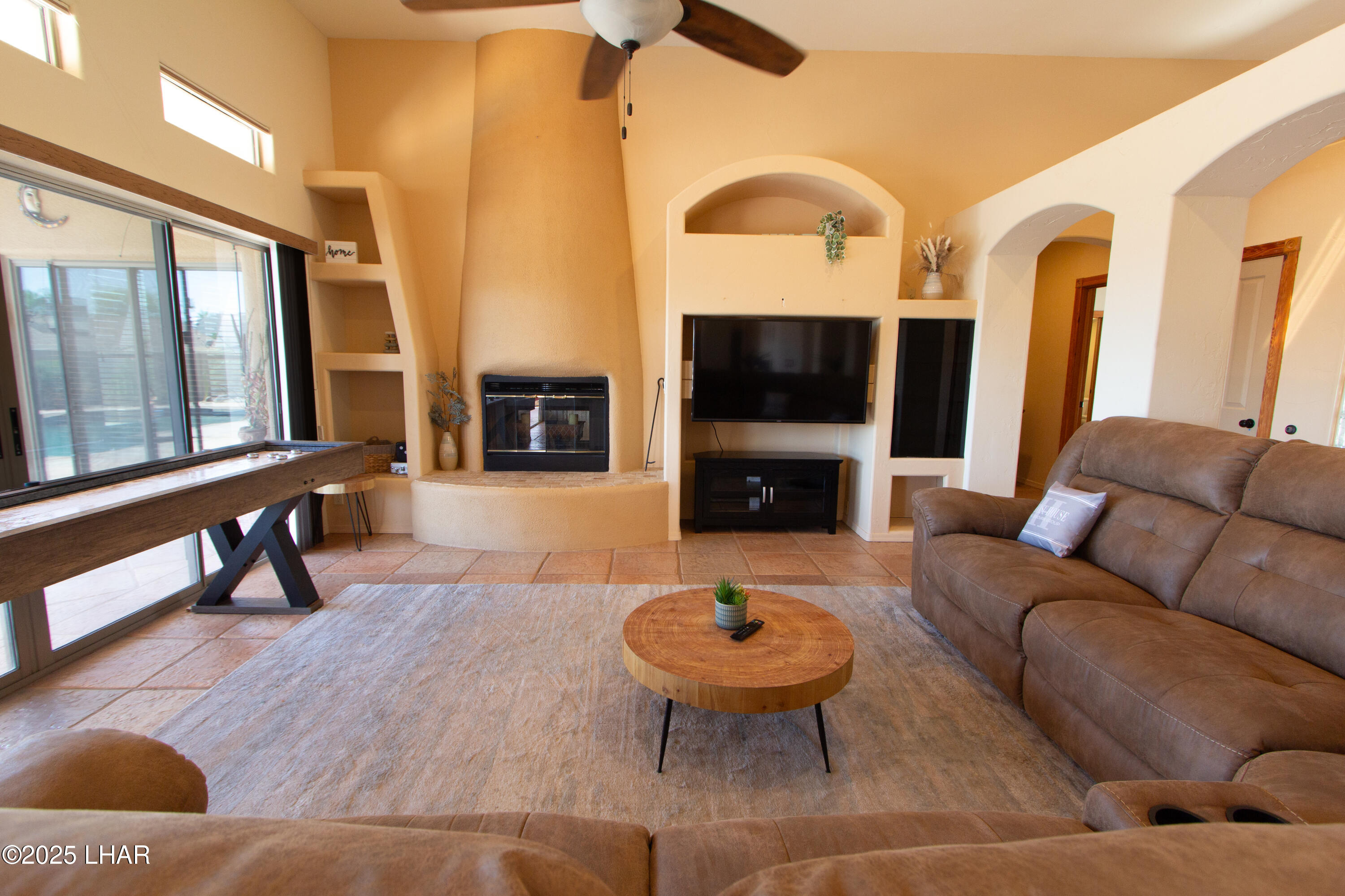 2440 Viejo Ln