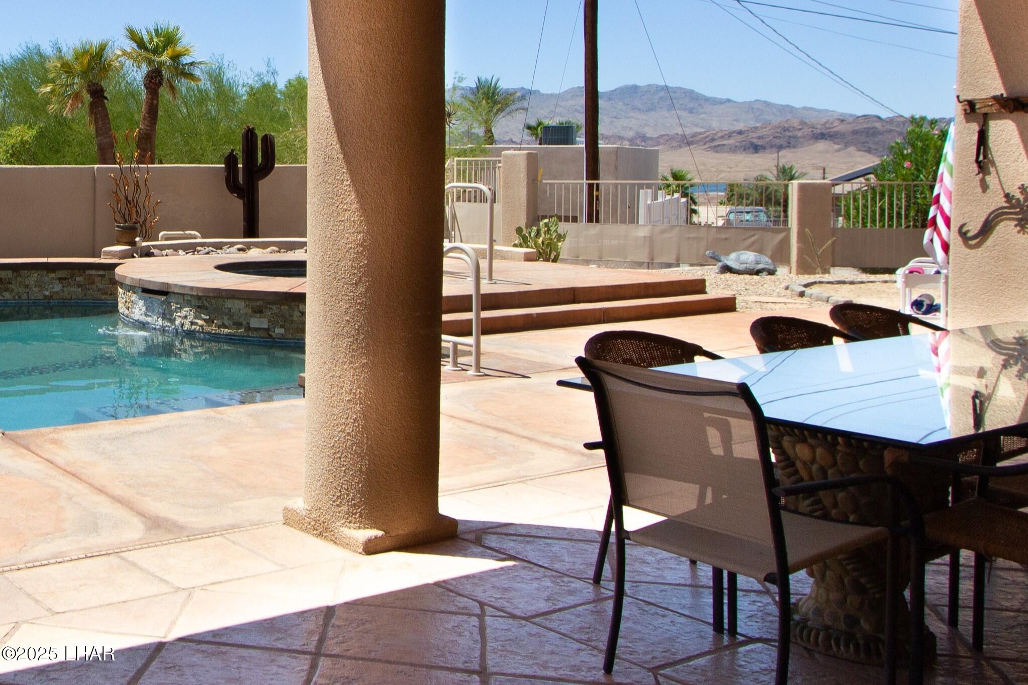 2440 Viejo Ln