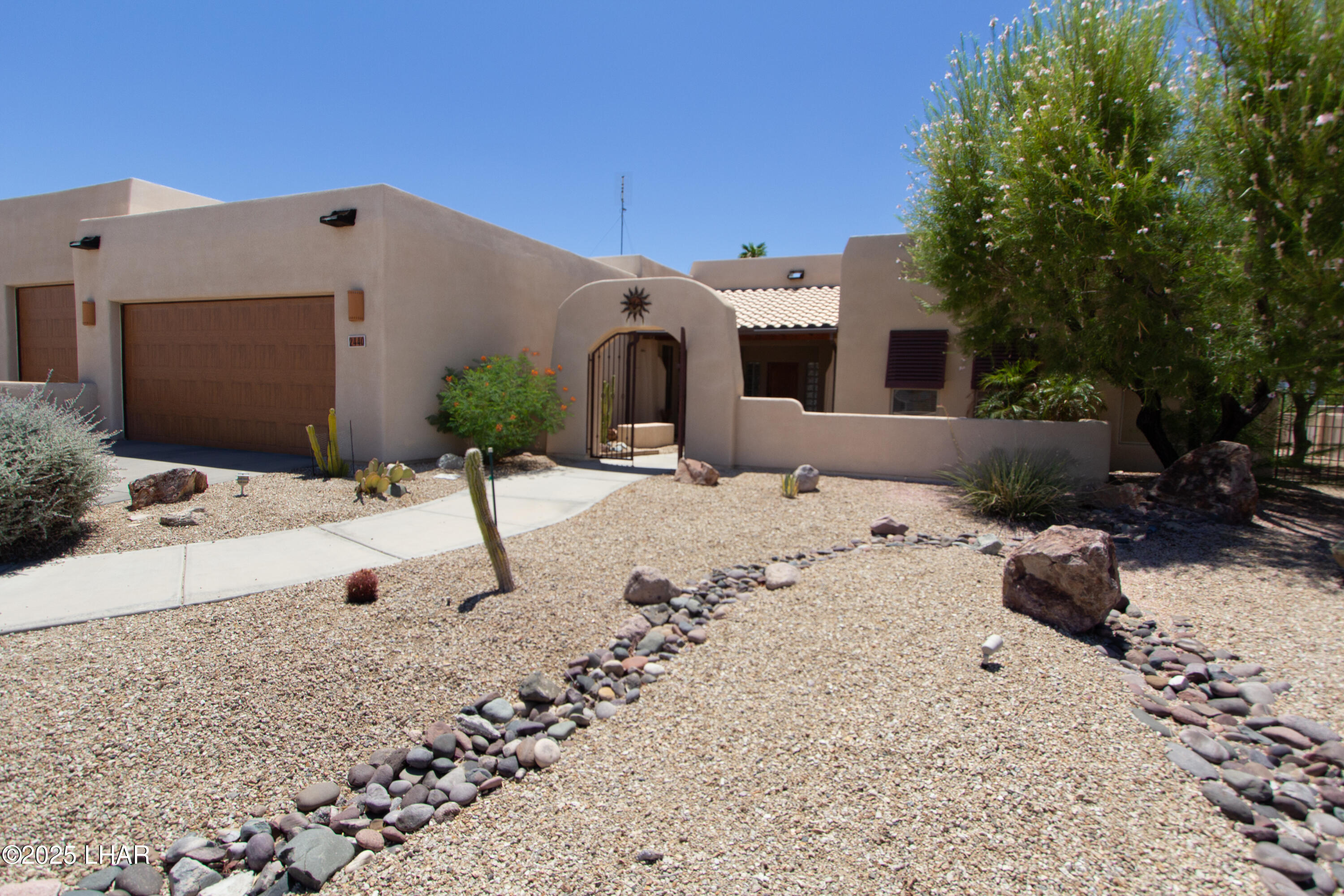 2440 Viejo Ln